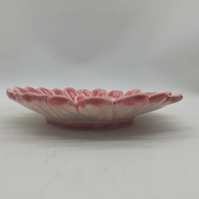 New design red Ceramic porcelain food safe dinning desert flower plate cake stand  dish for holiday display and everyday use