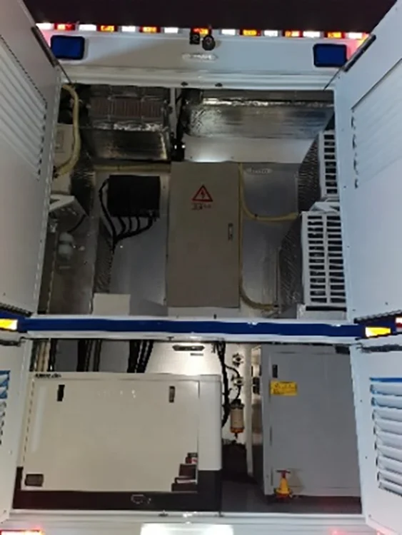 Health  Mobile laboratory car for VolvoFirst Aid Vehicle ambulance mobile medical cart mobile hospital truck for Sale