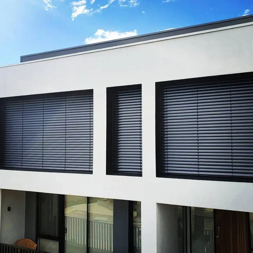 LIUJIA 2023 Manufacturer Waterproof Outdoor Window Roller Blinds Shutter Sunproof Aluminum Outdoor Venetian Roller Blinds