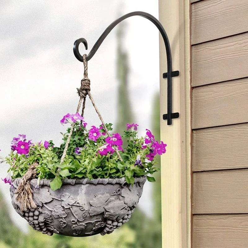 Wholesale Black Metal Frame Flower Basket Outdoor Wall Mounted Garden Supplies Flower Basket Hanger