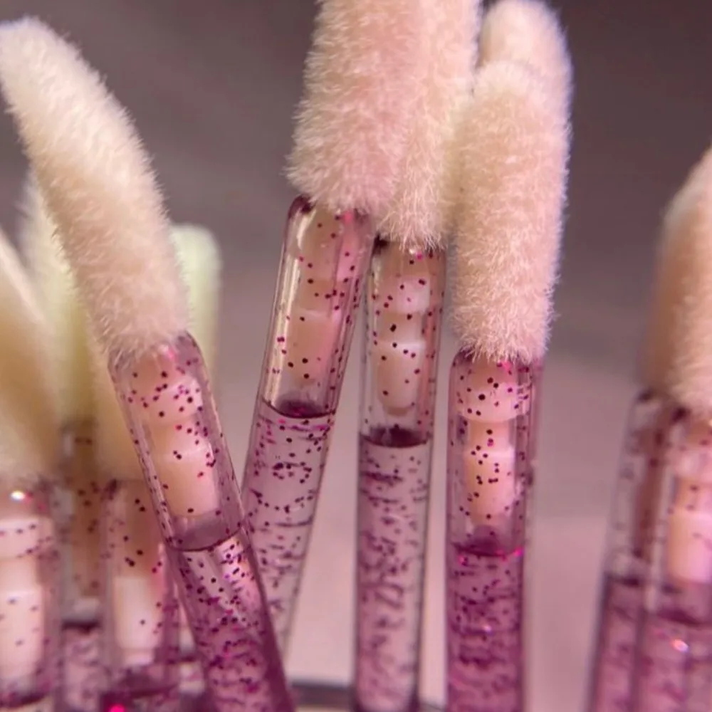 Wholesale lipbrushs lip stick cotton swab portable lip exfoliating scrub brush exfoliate