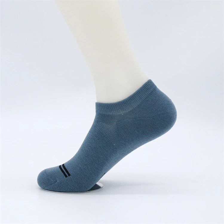 Chinese Factory Outlet in Summer Light Sweat Absorbent Cotton Ankle Socks For Men