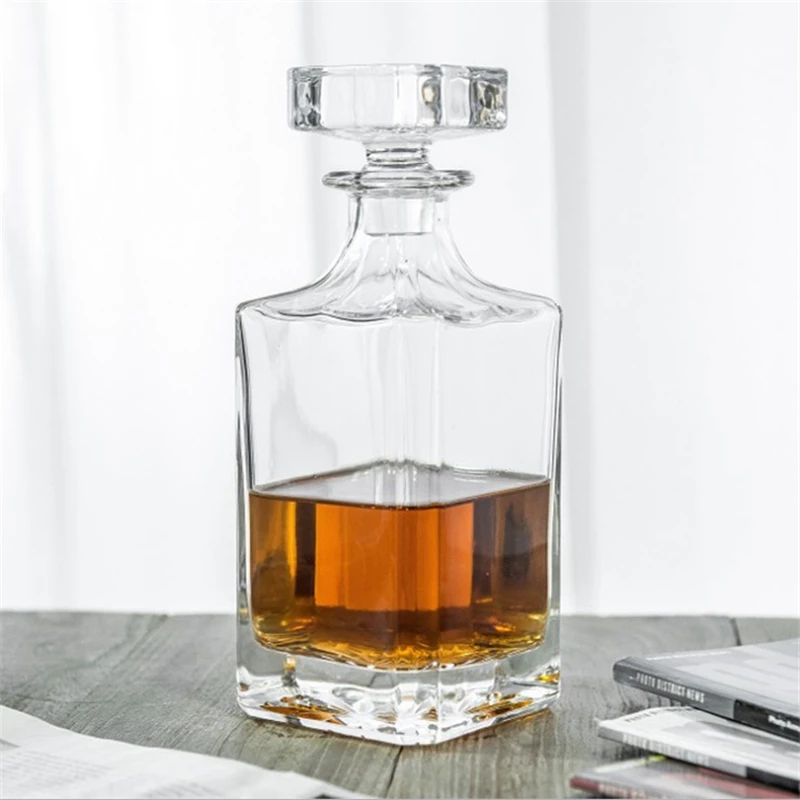 Wholesale whiskey bottle 750ml diamond whiskey glass bottle for sale