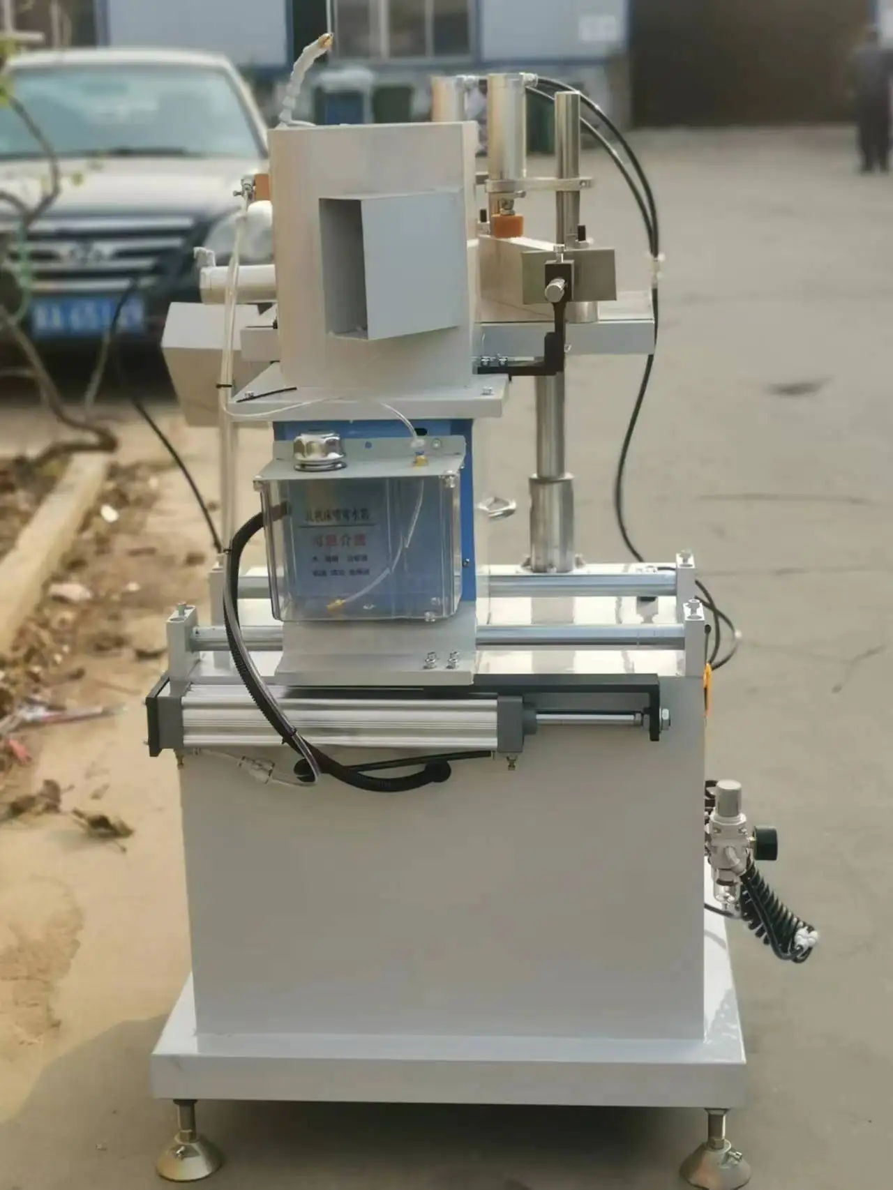 Jinan City Factory Supplier Small Semi Automatic End Milling Machine For Aluminum Profile