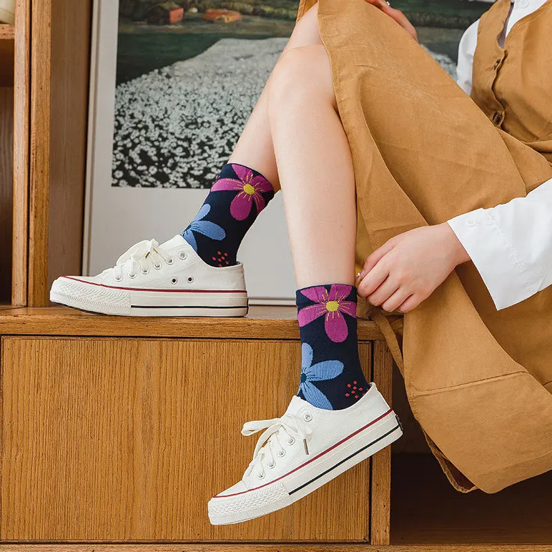 Middle tube South Korea Dongdaemun forest series cute womens cartoon flower socks