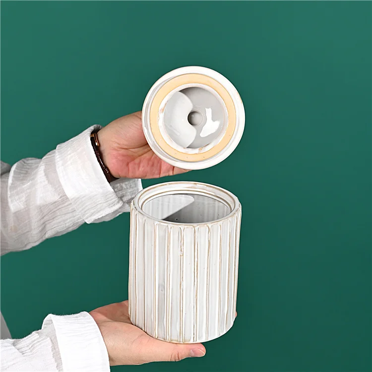 Antique Effect Ceramic Embossed Line Kitchen Coffee Canister With Lid