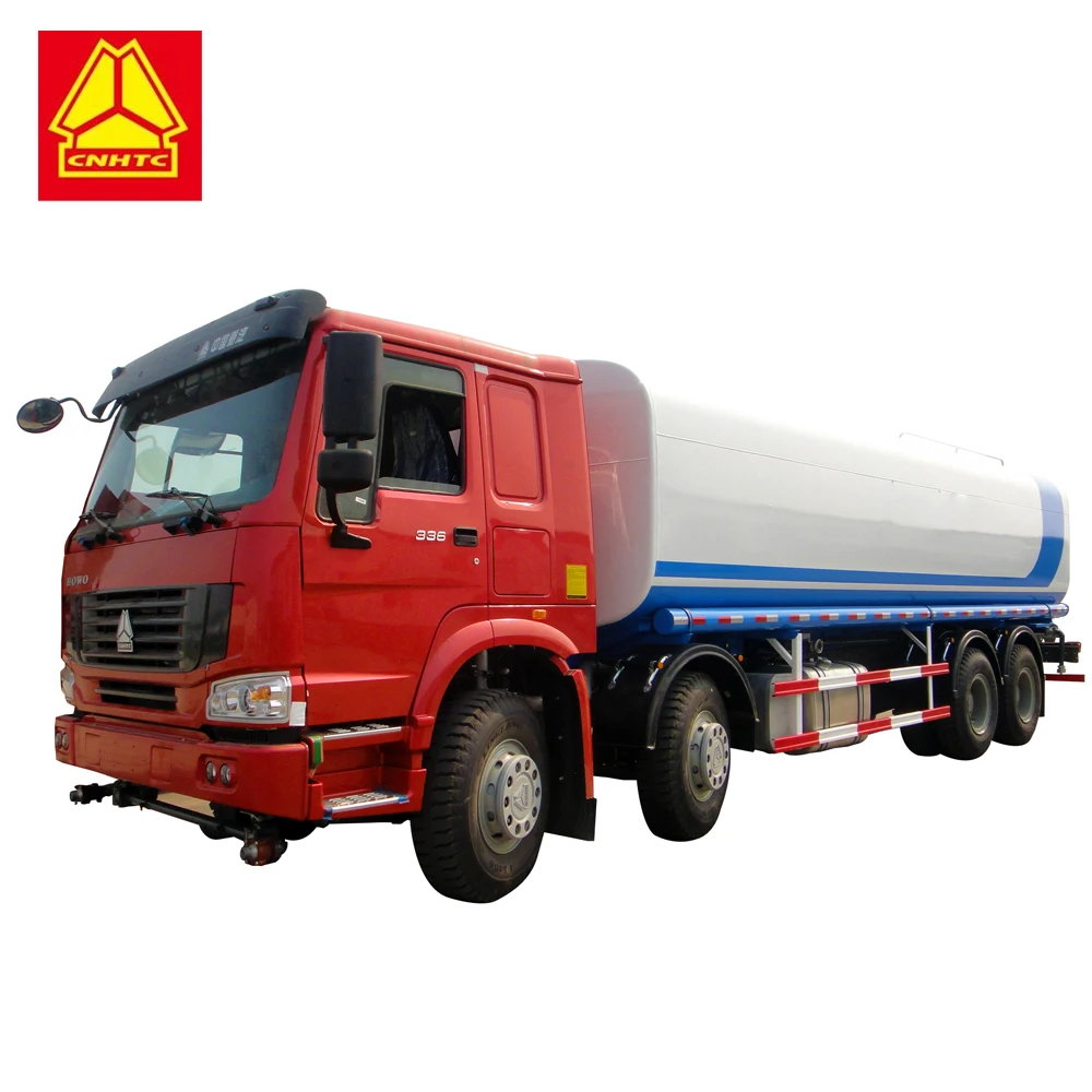 Многофункциональный сбрызгиватель HOWO 8x4, грузовик с резервуаром для воды, правый руль, 25000 литров, на продажу