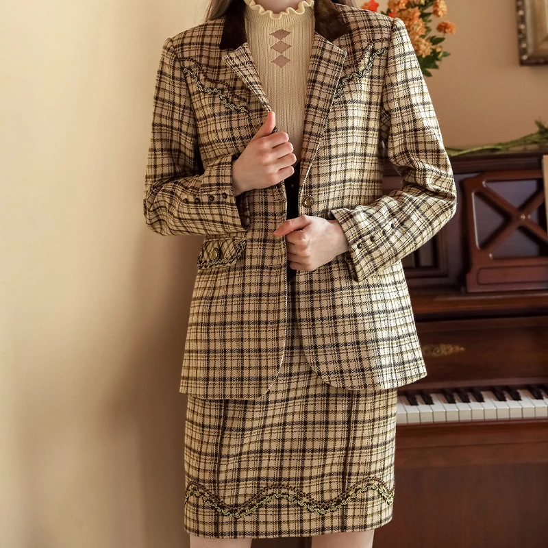 High-end Patchwork Collar Plaid Coat And Button Plaid Skirt Set Womens Elegant Slim Suit Set Coffee Classic Set