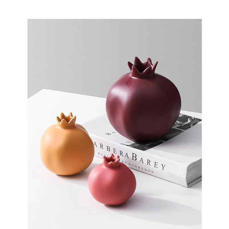 Wholesale Modern Decorative Home Interior Accessories Decoration Office Desk Ceramic Pomegranate Ornament Table Decor