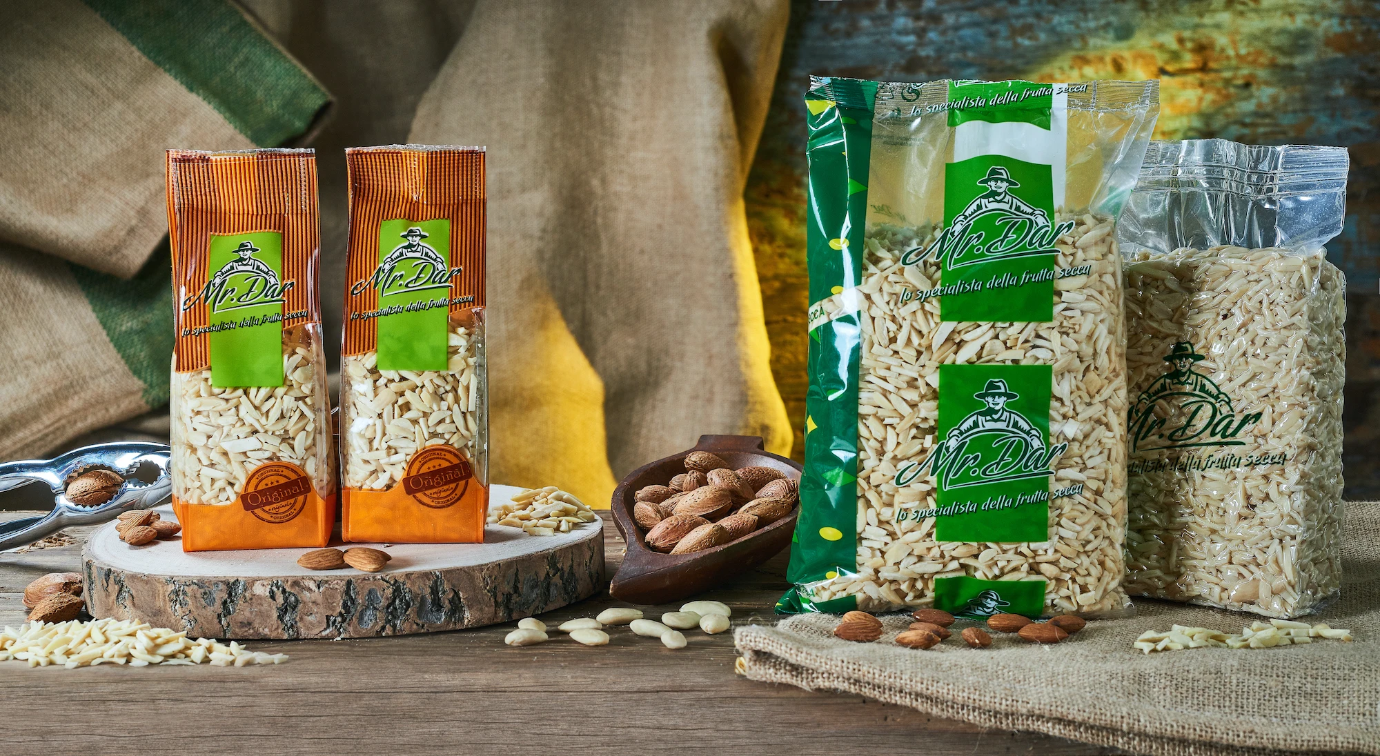 High Quality Blanched Almond Sticks and Hazelnuts in Big Bag for B2B Long Shelf Life 500 kg Dried Food