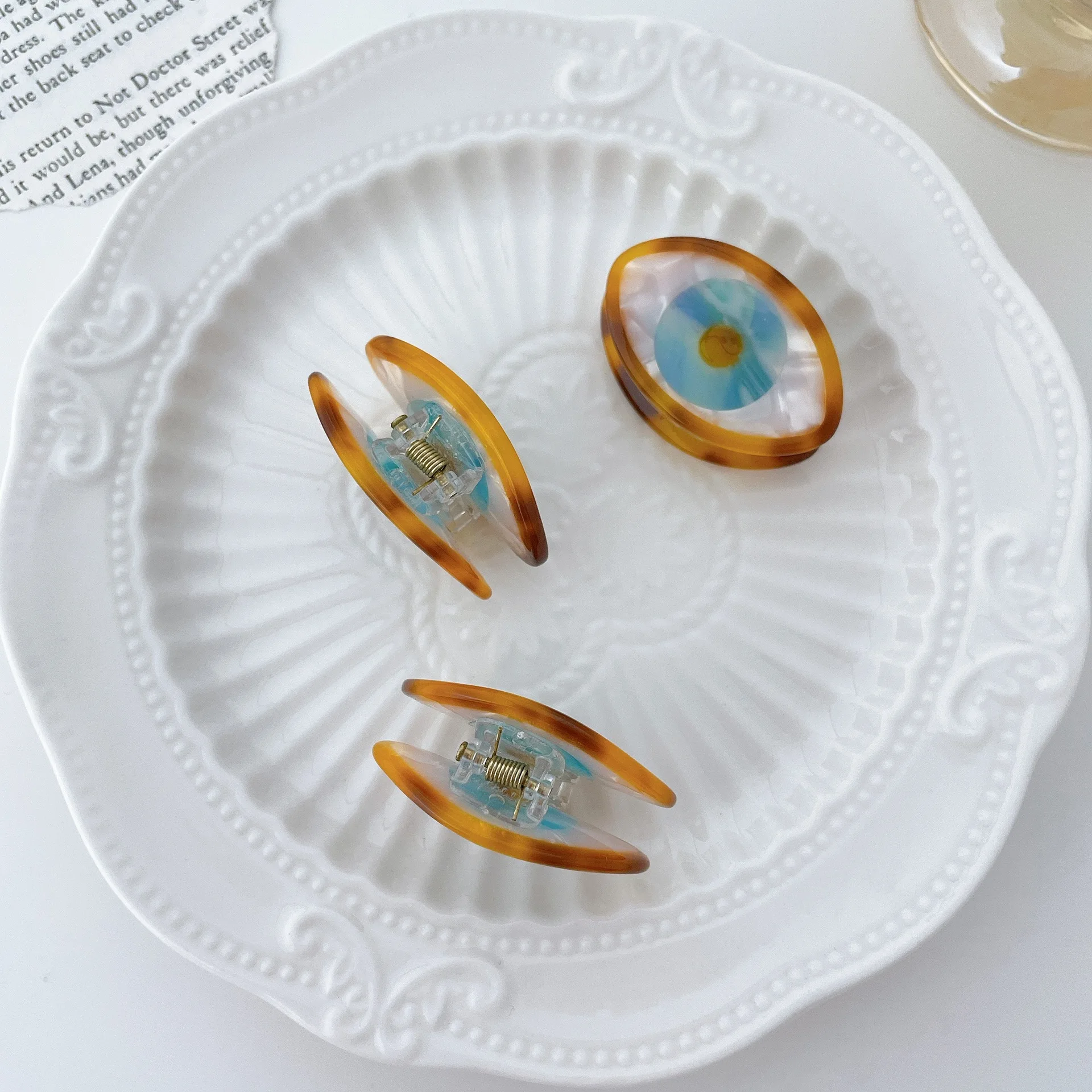 custom fashion cute 3.8cm acetate hair claw INS evil eye hair accessories evil eye hair clip