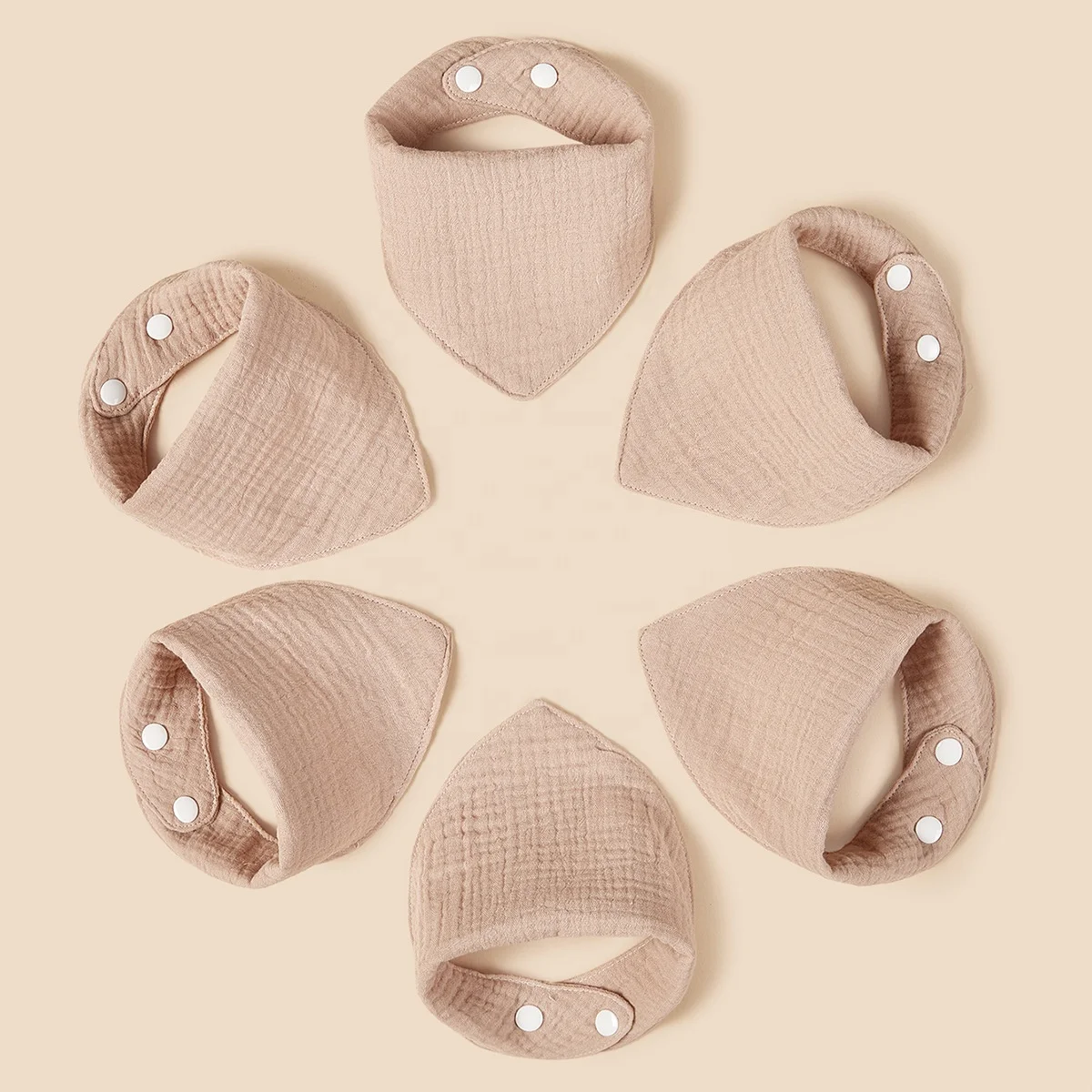 Solid Color Organic Cotton Wrinkled Muslin Double  Layers  Triangle Baby Bibs 4 Layers Acceptable Different Colors