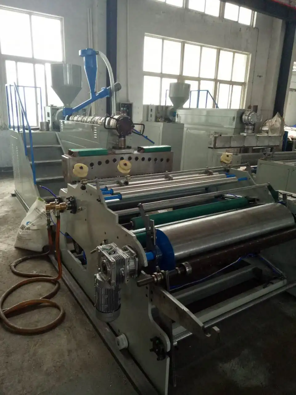 Двухслойная полиэтиленовая литой упаковочная пленка экструдер для совместной экструзии производство