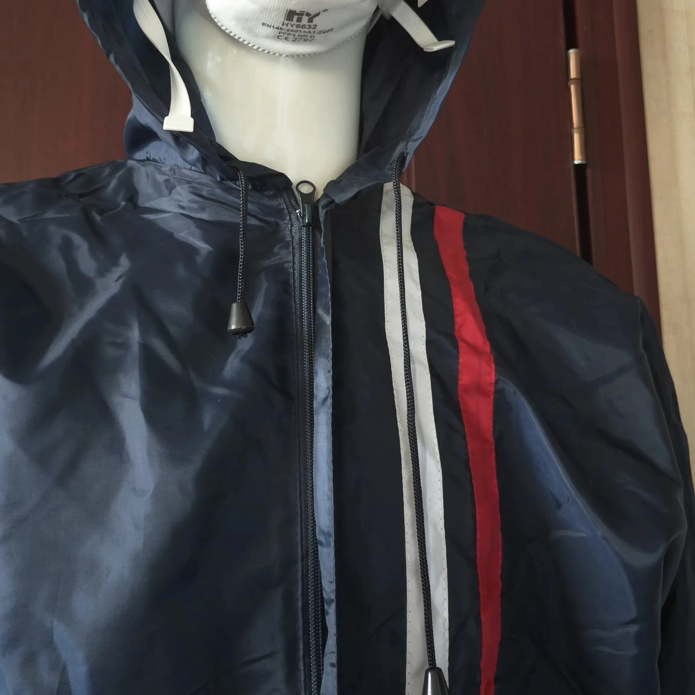 Polyester reusable protective coverall clean room used electrostatic  coverall