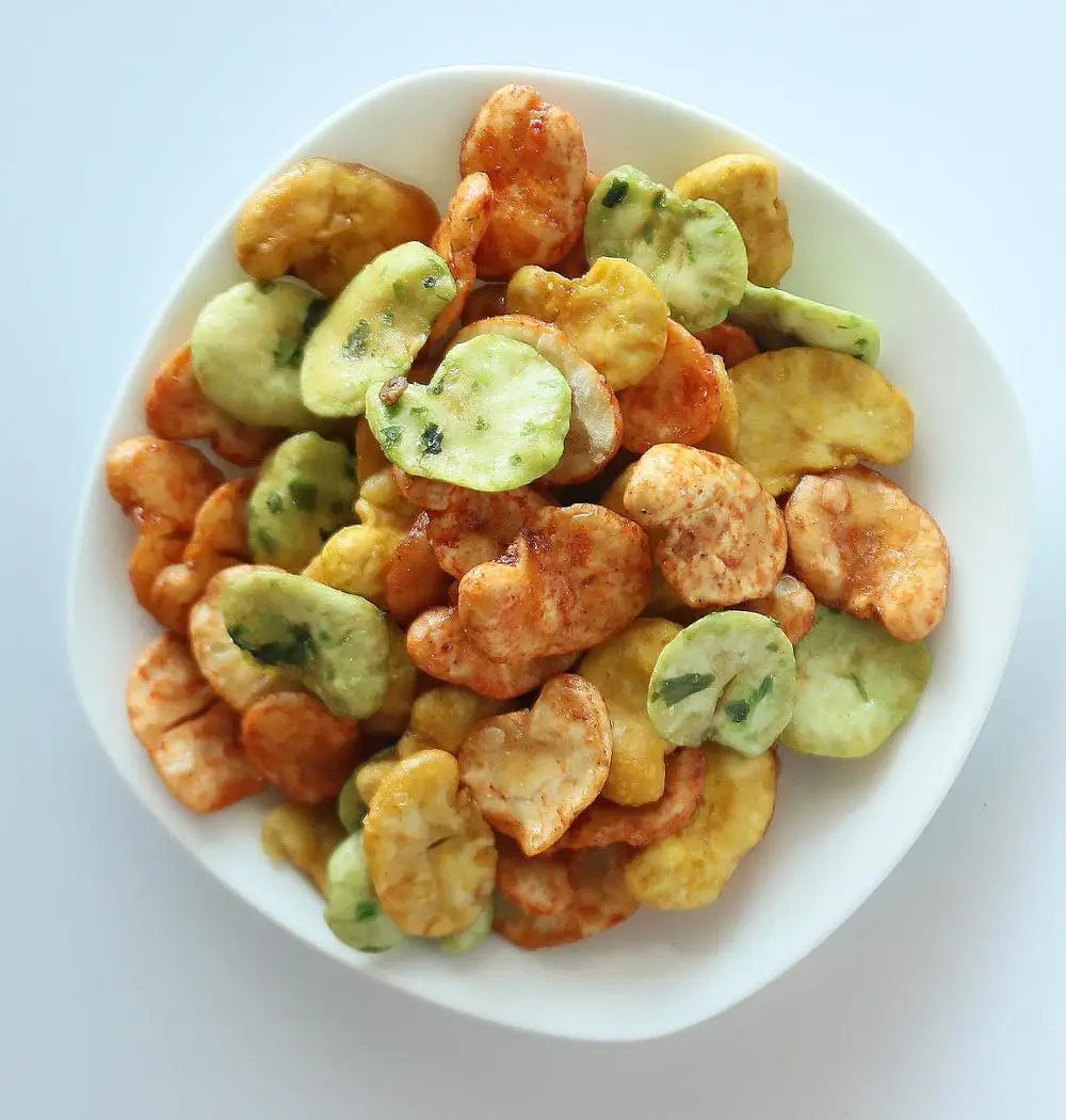 Хрустящие Популярные Смешанные водоросли Карри Фава фасоль с пряным вкусом Жареные Бобы Закуски OEM ODM доступны