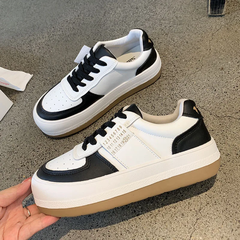 Small white shoes female 2023 spring new all-match platform sneakers niche breathable student leisure board shoes ins tide