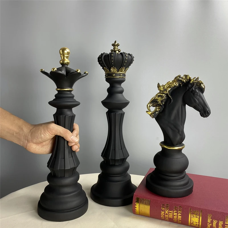 Resin Crafts Queen King Large Chess Figure Pieces Stones Sculpture Home Decor