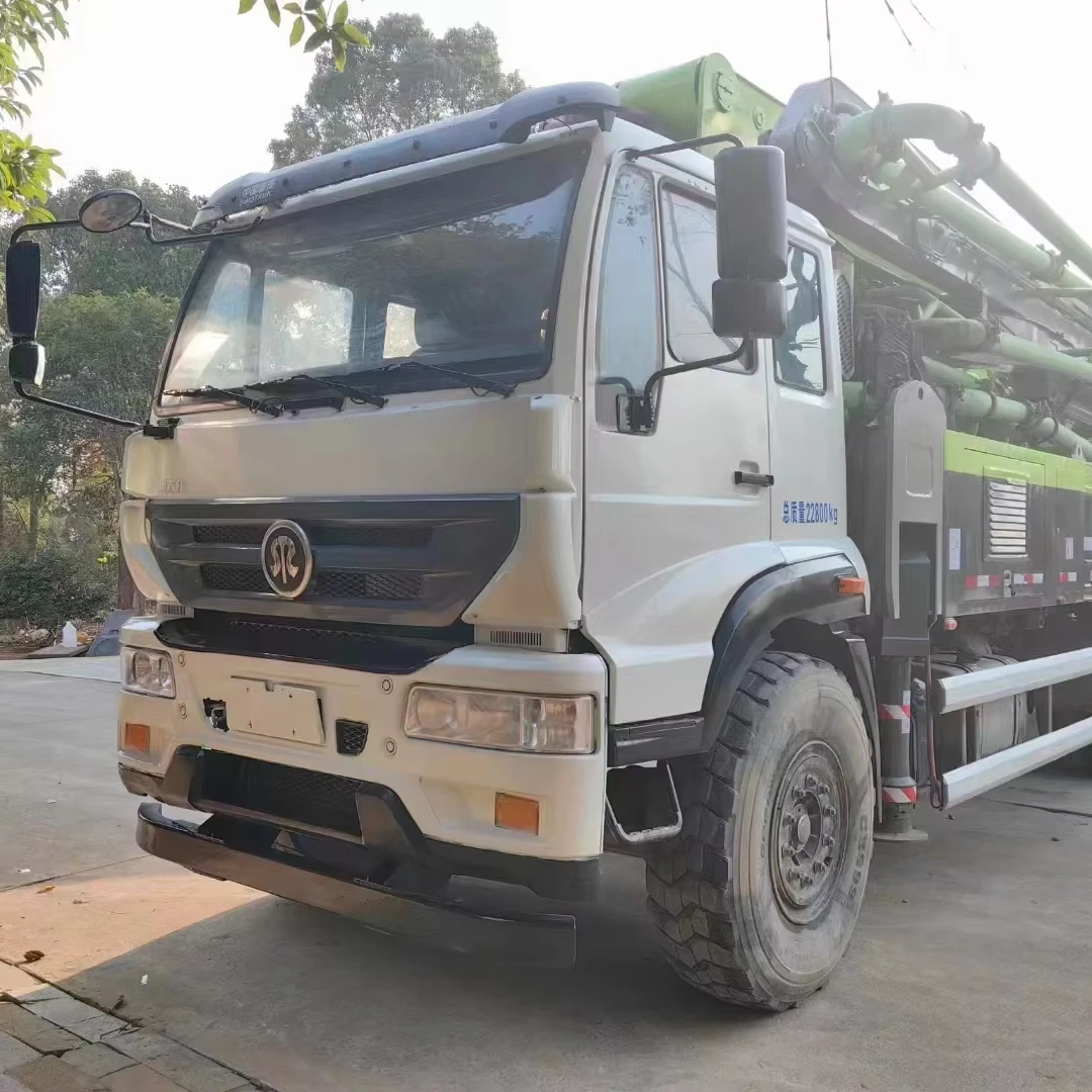 Zoomlion Steyr 37m Concrete Pump Trucks 225kw Diesel Power 18 Years Vertical Delivery Distance Engine Motor as Core Components
