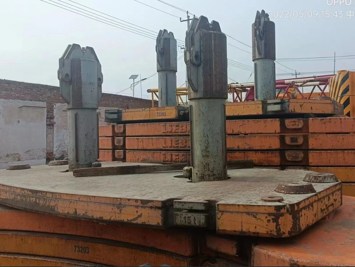 Liebherr 500ton used truck crane Germany used LTM1500-8.1 used mobile crane with fully counterweight for sale in China