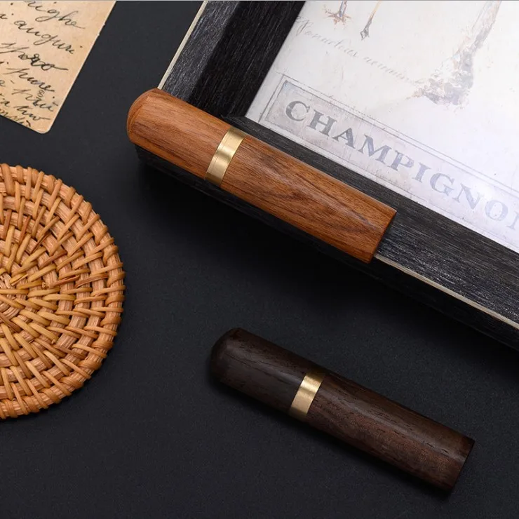 Wooden toothpick holder sandalwood craft travel gifts lightweight portable mahogany small ornaments hotel restaurant gifts