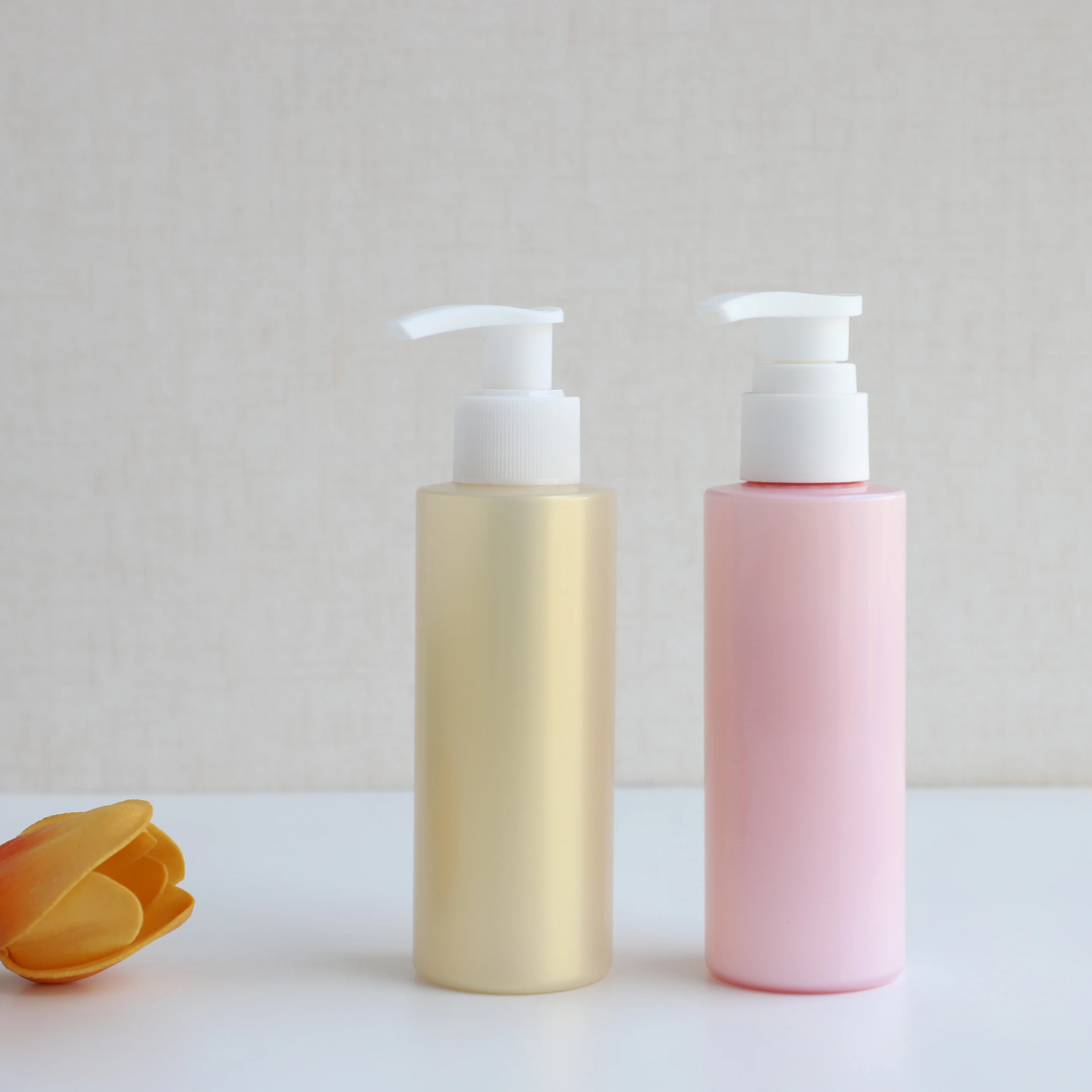 120ml Empty Plastic PET Flat Shoulder Toner Lotion Bottle Spray Bottle for Cosmetic