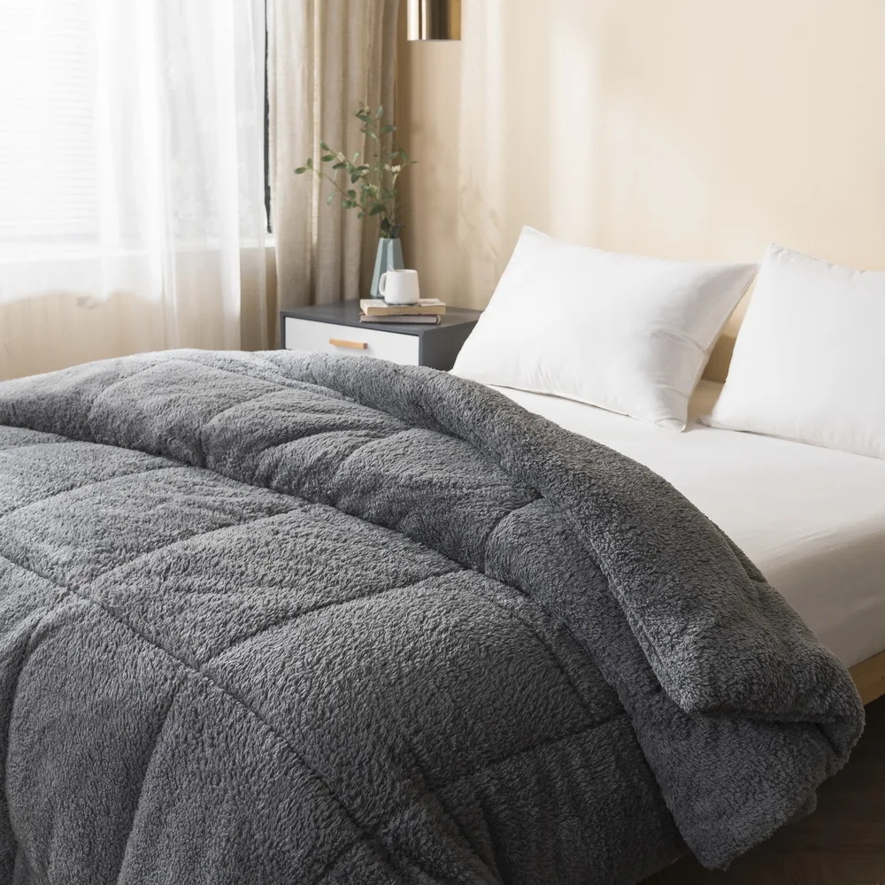 Chinese manufacture winter sherpa luxury twin queen king size 3 pieces custom gray comforter set king