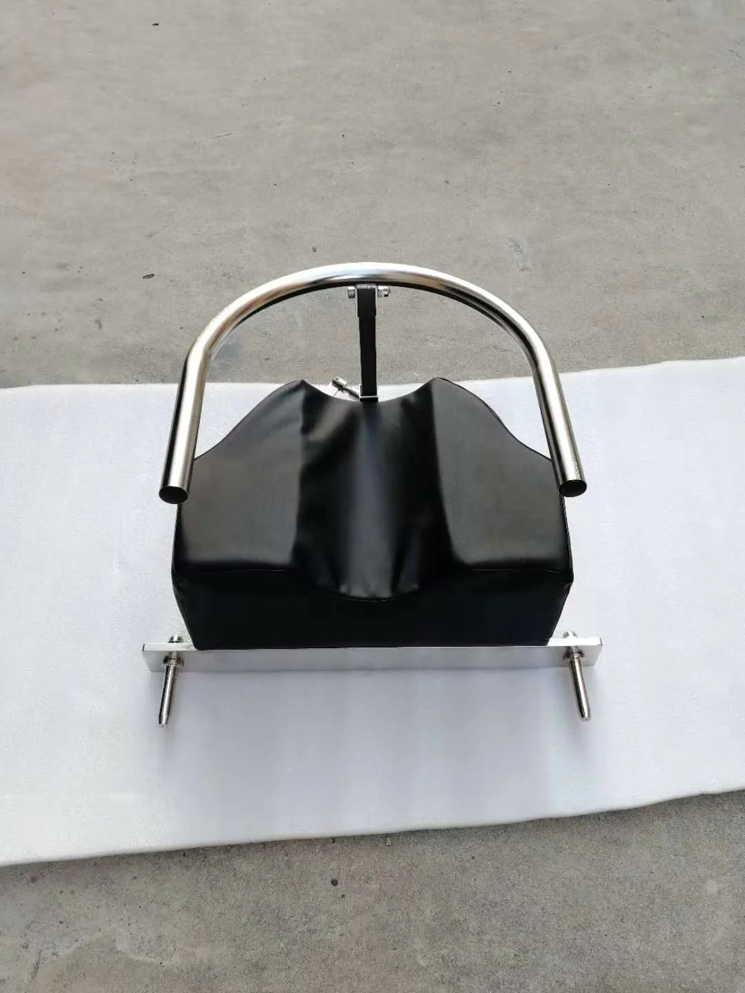 Hospital Equipment U Type Ophthalmic Surgery Armrest For The Surgical Operation Table