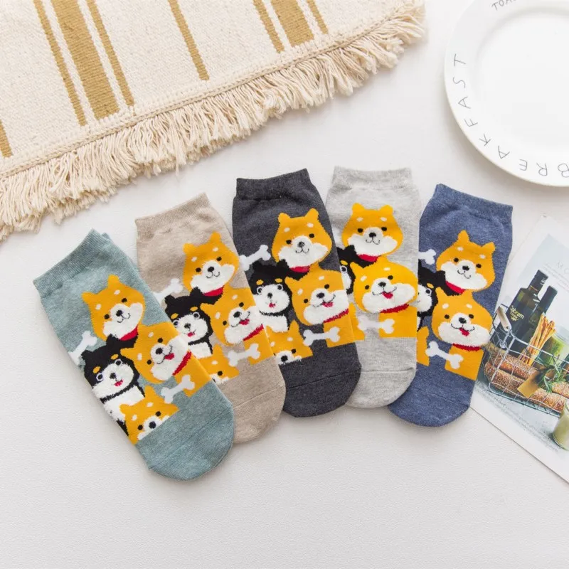 New European and American mixed color wholesale youth socks cartoon jacquard dog feather yarn female socks