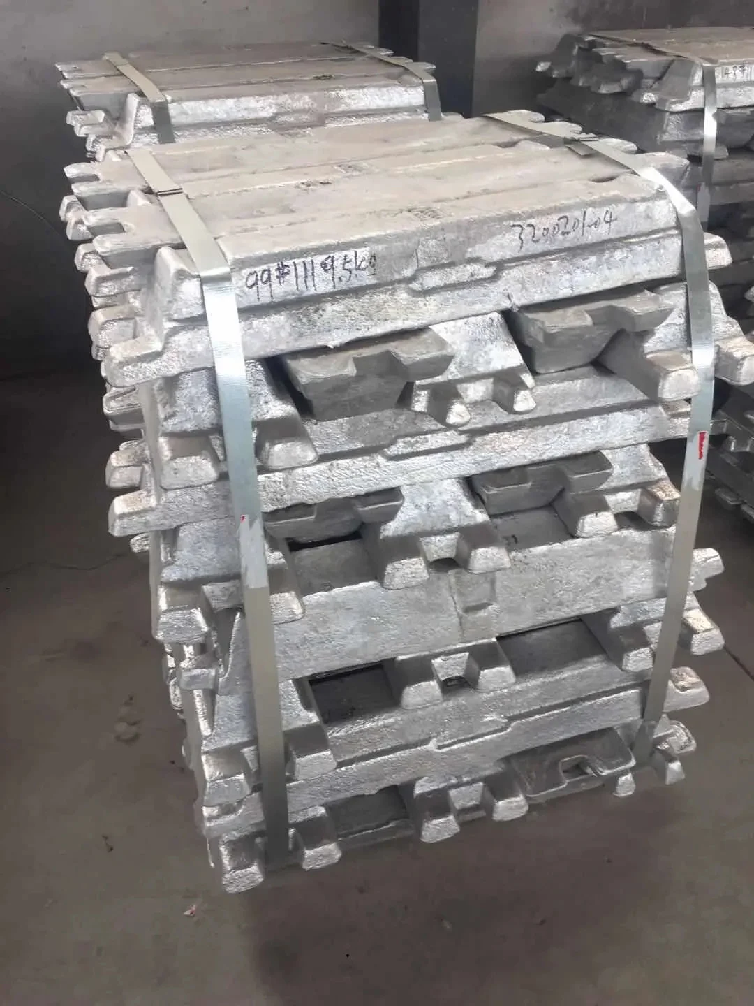 Pure Metal 99.99% Zinc Alloy Ingot Made in China