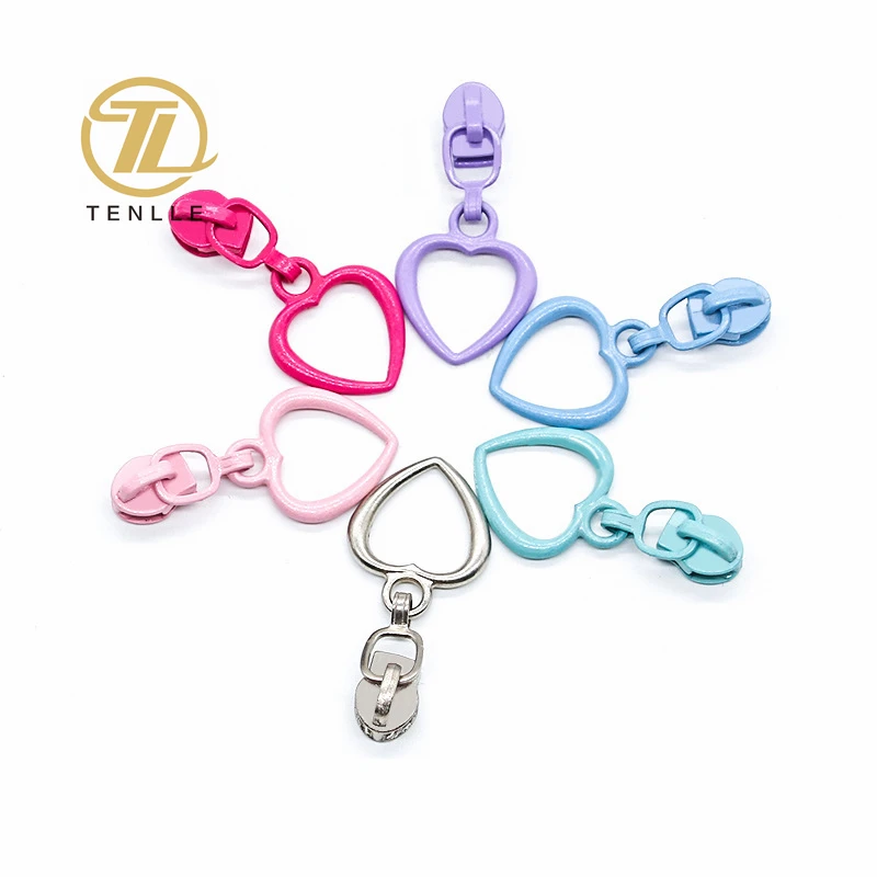 Manufacturers wholesale box bag pen bag shoes zipper head 3 no.5 nylon heart piece pull head multicolor optional
