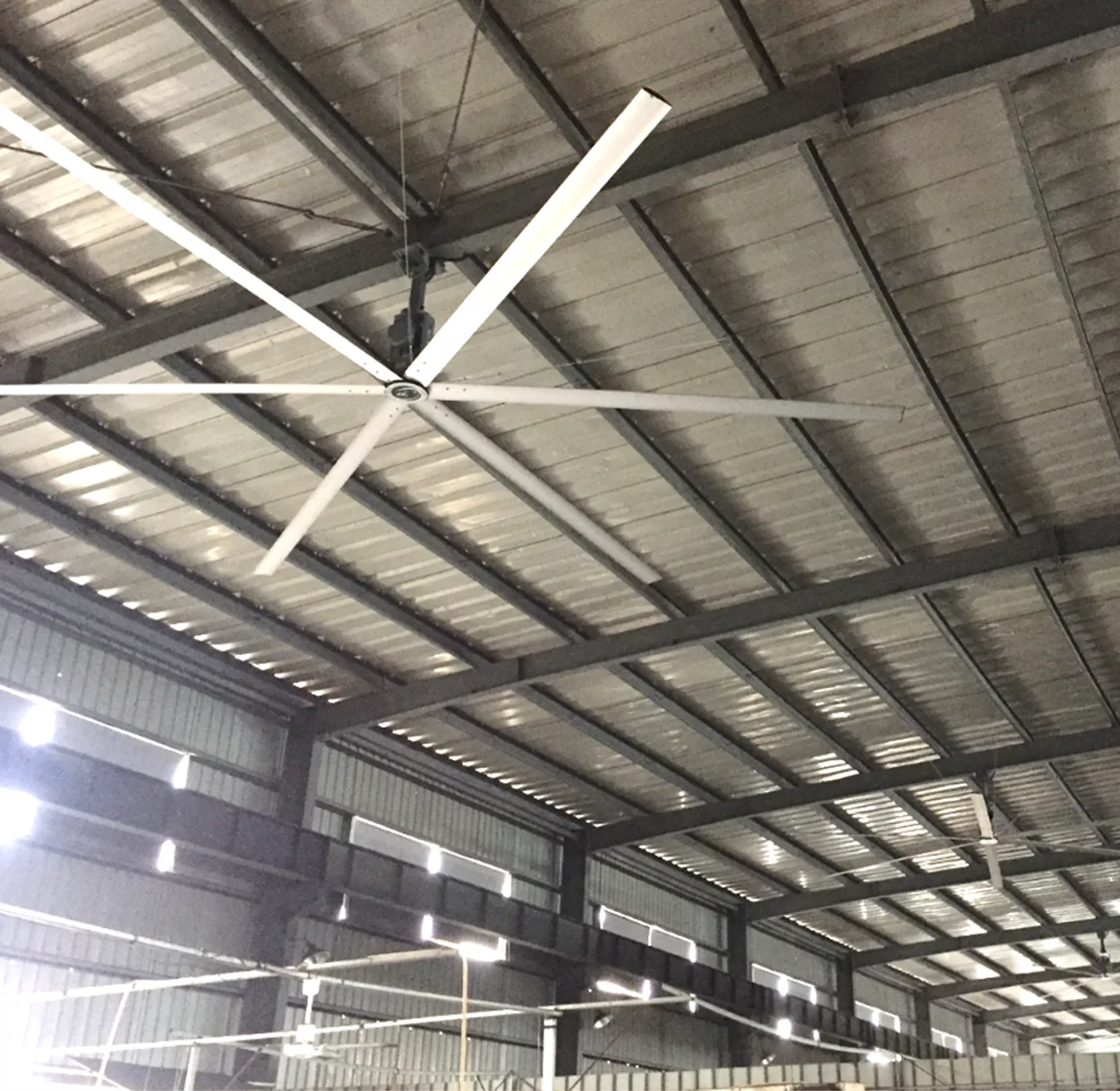 Apogee 24ft warehouse Use  Energy Saving   HVLS Ceiling Fan  with Geardrive Motor