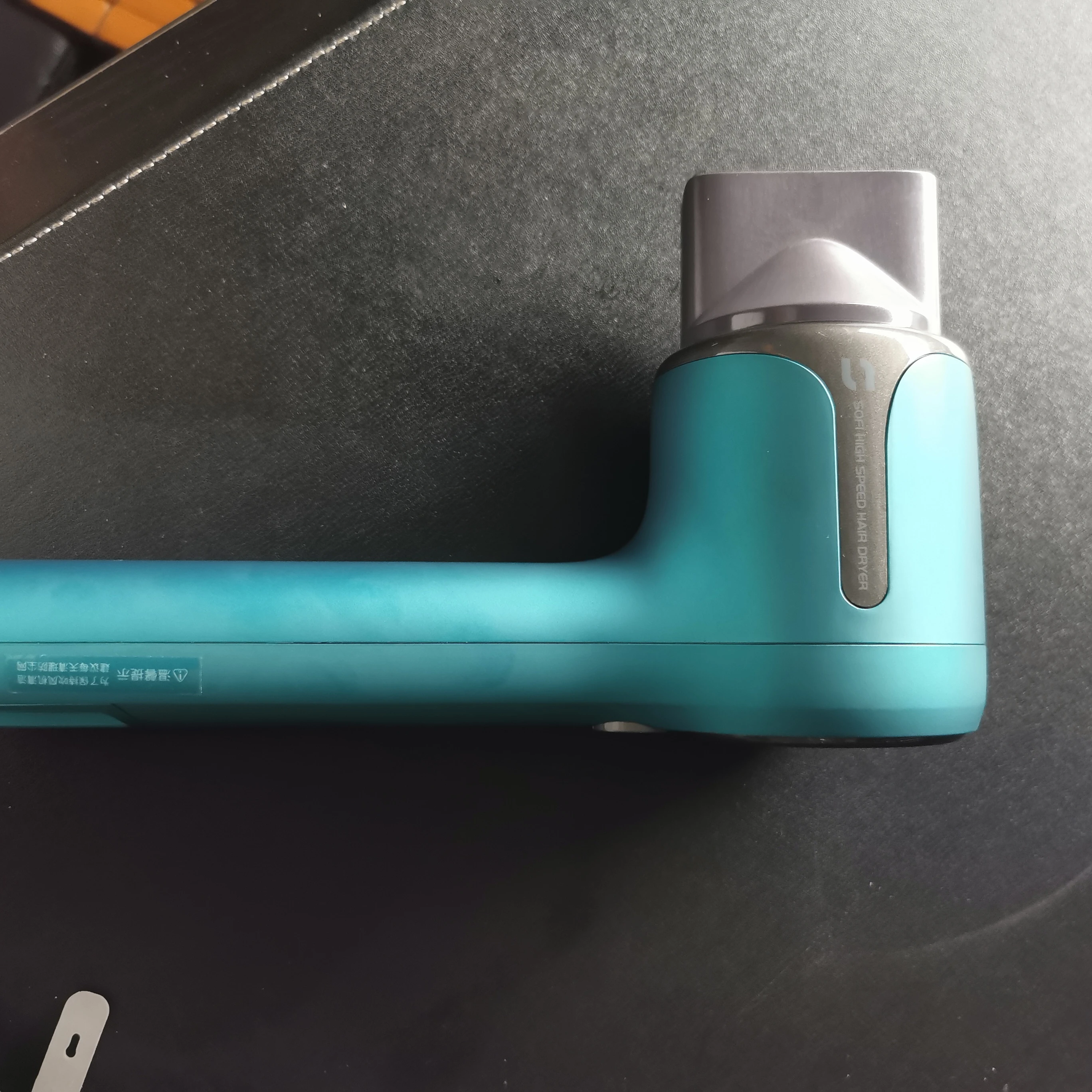Min Design Blow Dryer 1500w Ionic Leafless Hair Dryer With High Speed Brushless Motor Blow Dryer