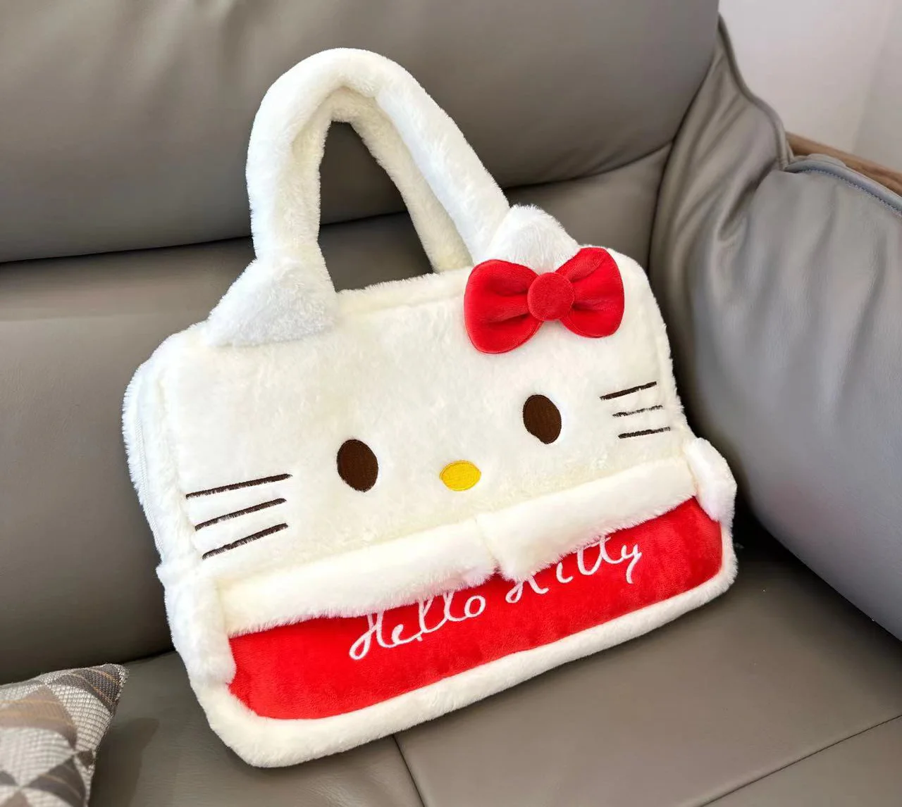 Hejin 2024 Wholesale Hot Selling Kitty Cute Plush Laptop Bag Student Plush Cartoon Handbag Ladies Bag