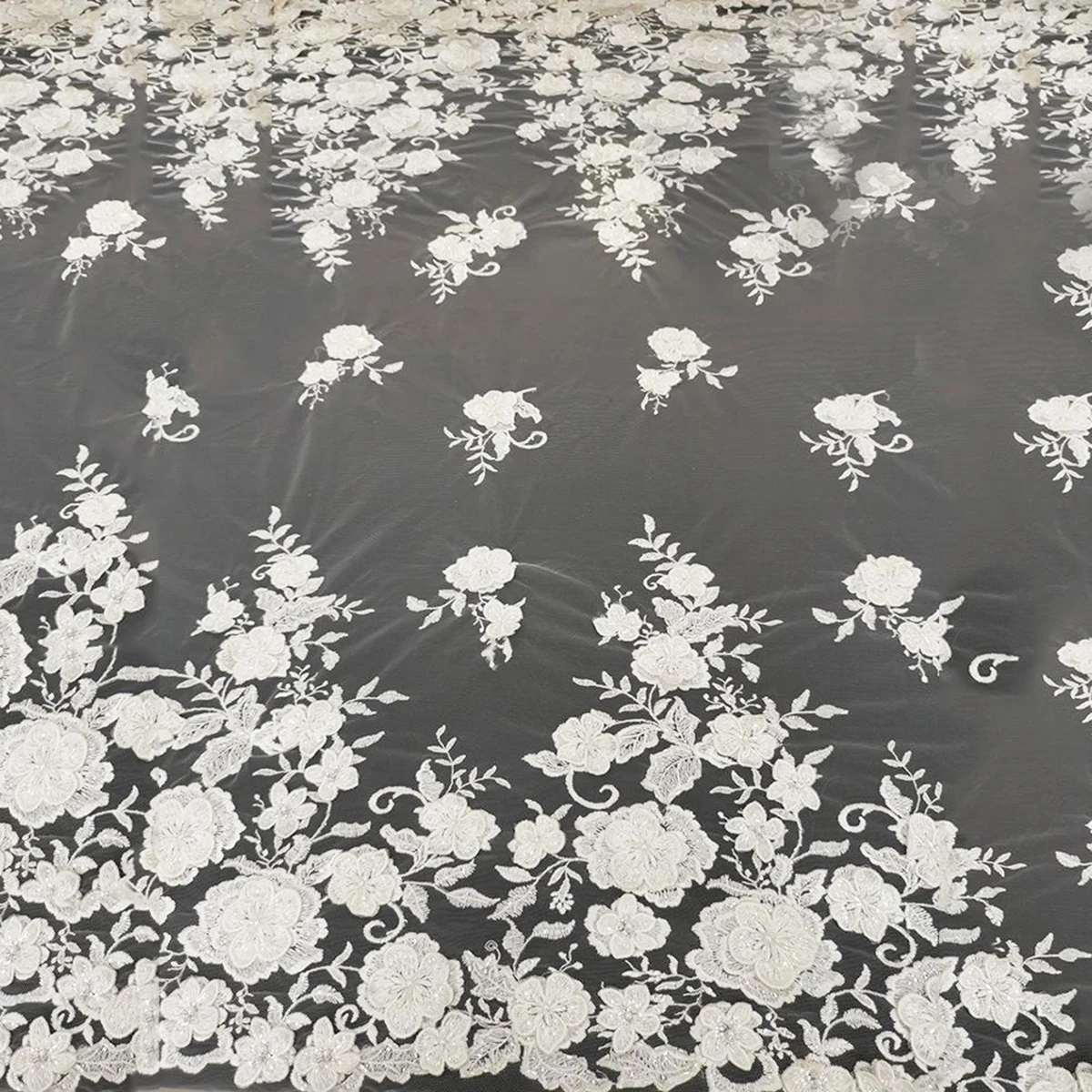 Good Quality African Floral Design White Bridal Embroidery Beaded Tulle Mesh 3D Flower Elegant Wedding Dress Crystal Lace Fabric