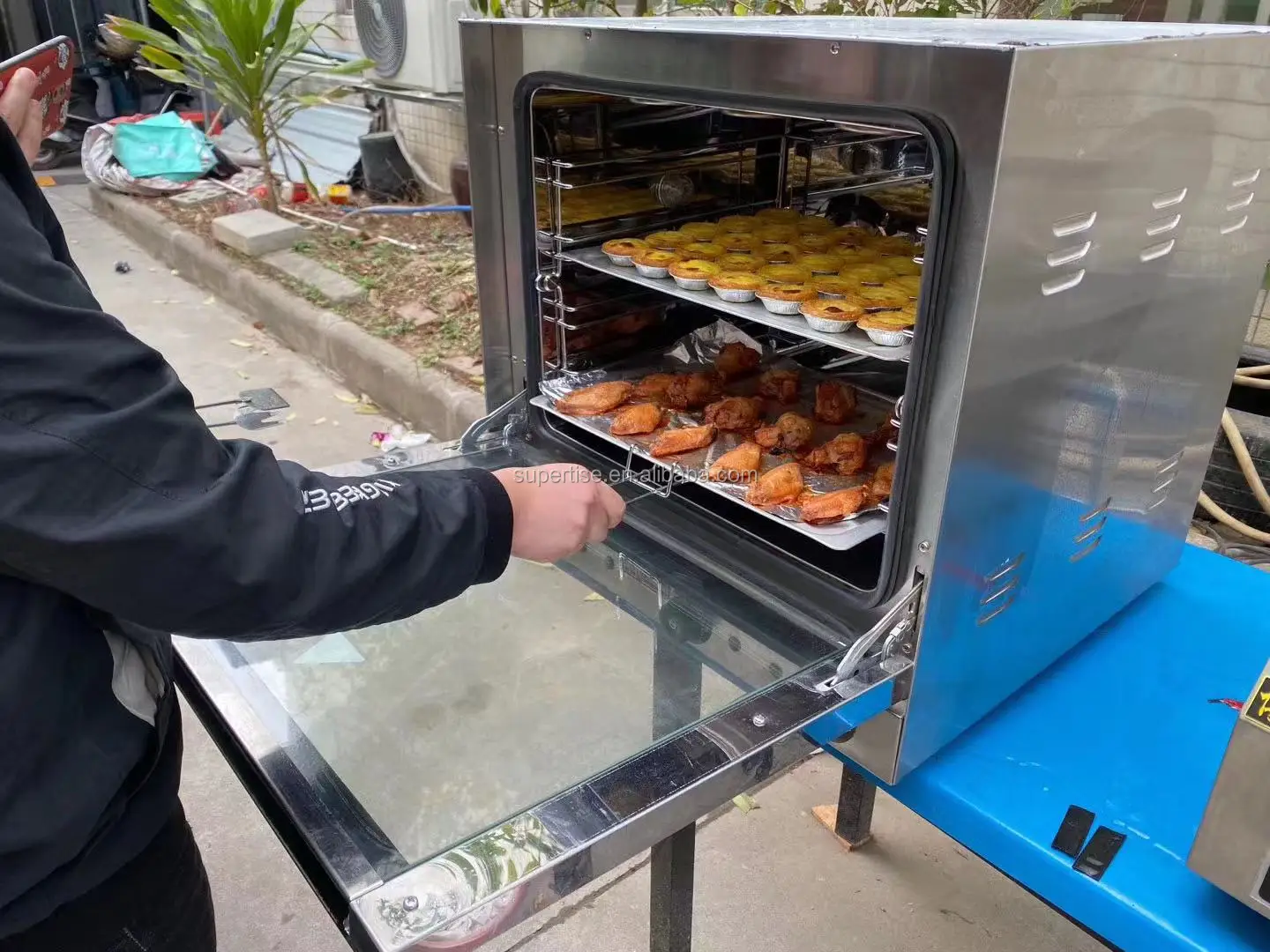 Industrial baking oven, Hot air convection oven, Stainless Steel 4 Trays Hot-air Convection Oven with steam