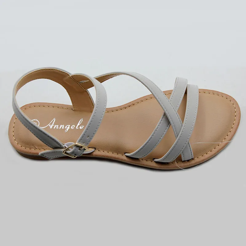 Женские летние сандалии на плоской подошве