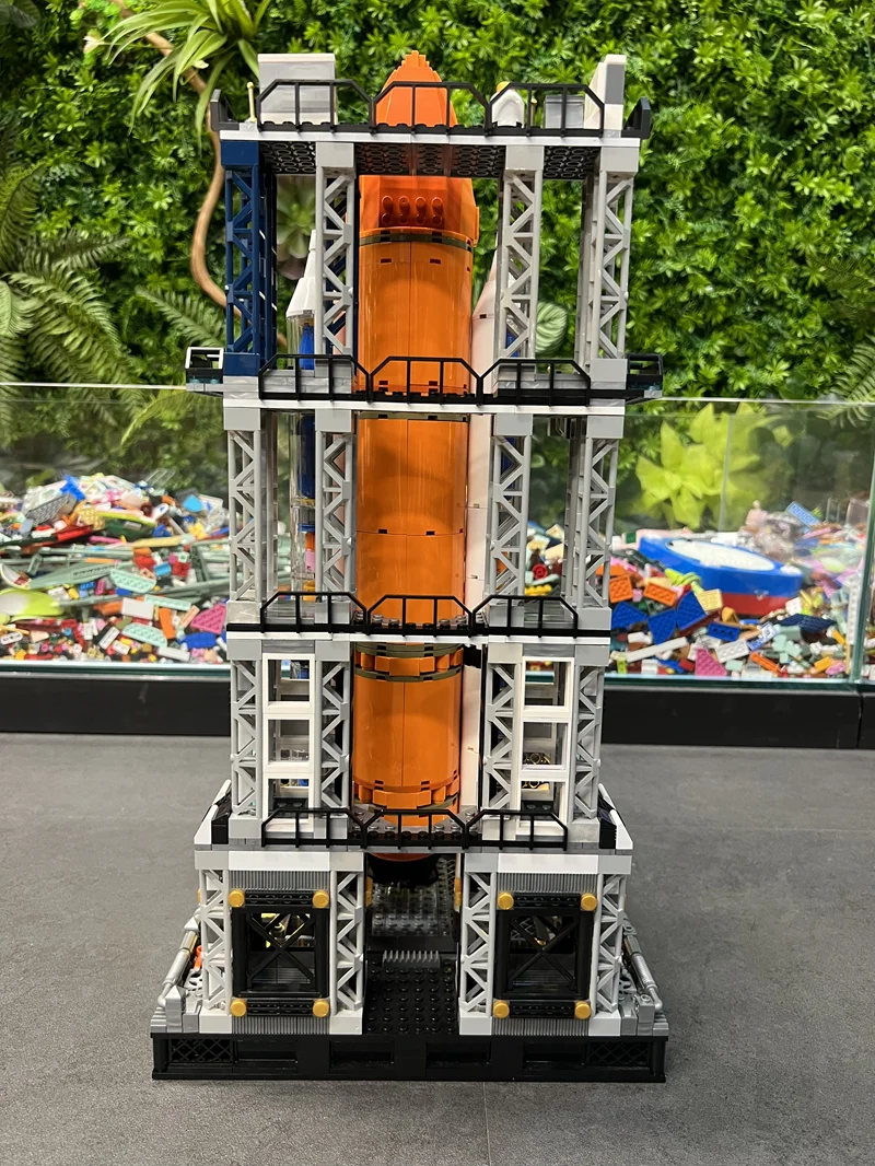 Most Popular Toys Led Light Kit for NASA Artemis Space Launch System Building Set Space Rocket Toy Creative Educational 2200+Pcs