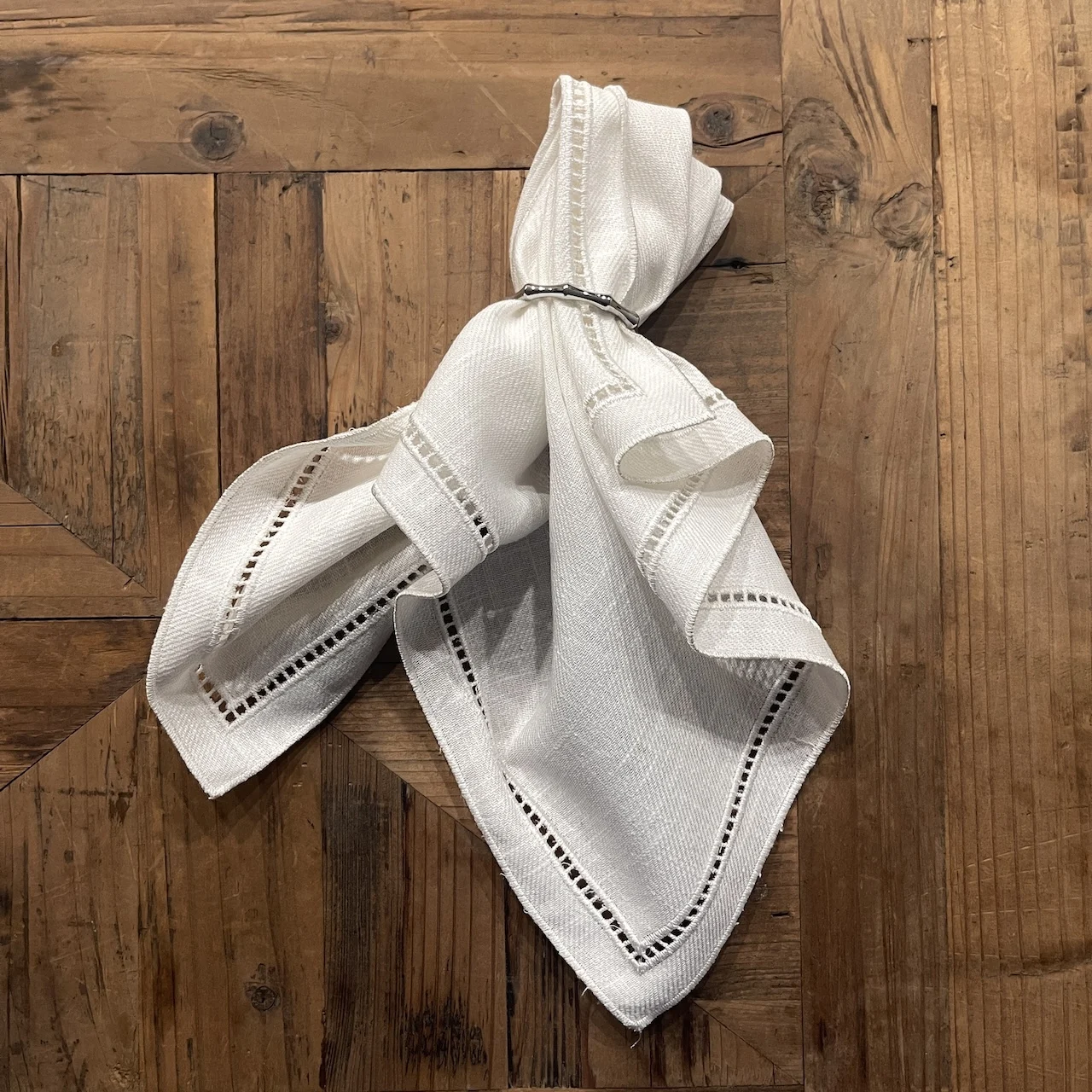 Custom Monogram Laser Cut Embroidered Cloth Napkin  Europe Style Natural Ramie Linen Home Wedding Party Restaurant Wholesale