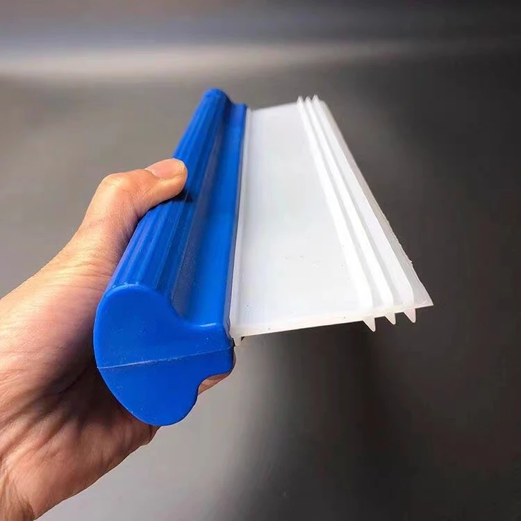 Multifunctional Silicone Durable Soft Household Car Glass Doors Windows Cleaning T Bar Scraper Soft Water Sheet Wiper Blade