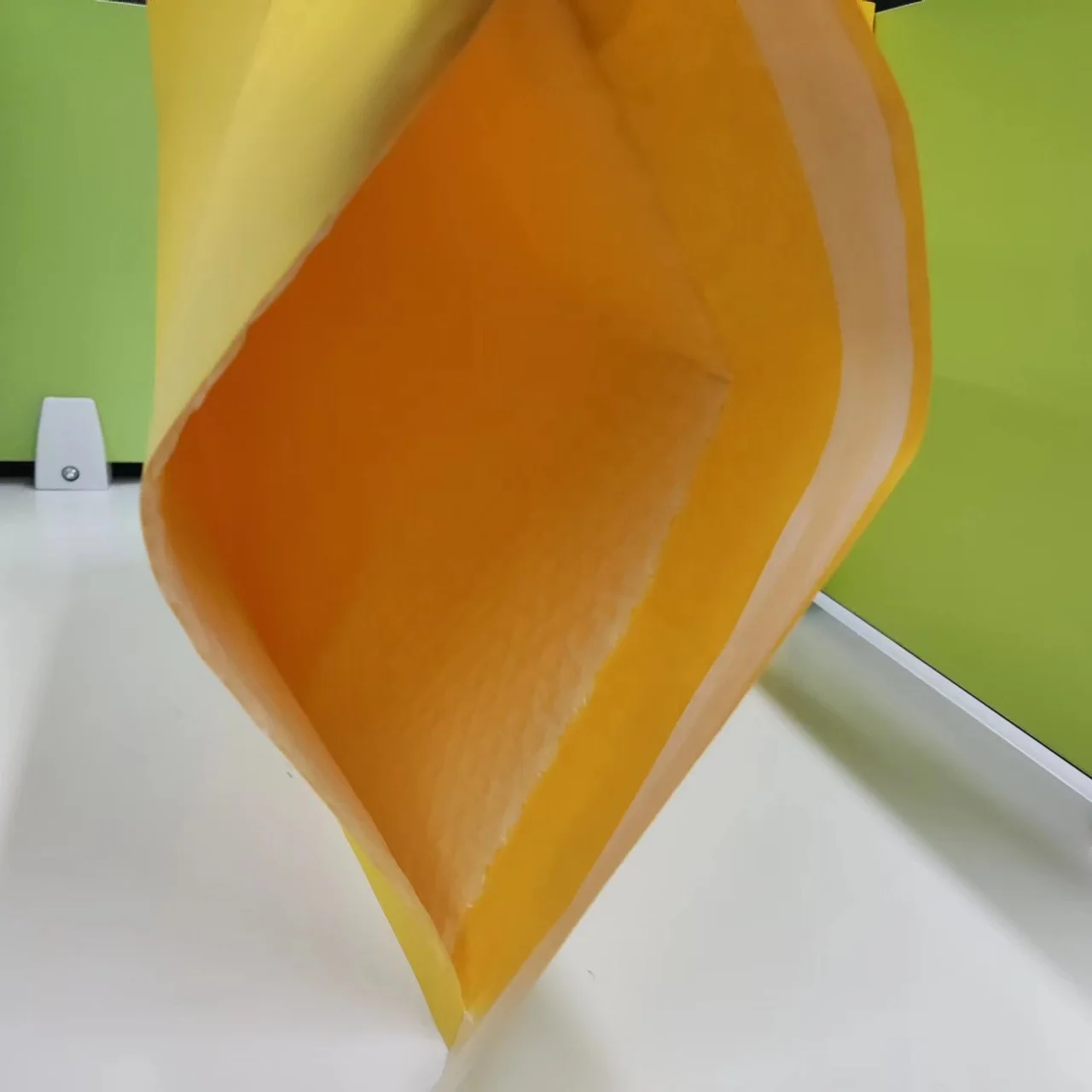 biodegradable Kraft Custom Logo Eco-friendly Holographic Bubble Mailer for Clothing