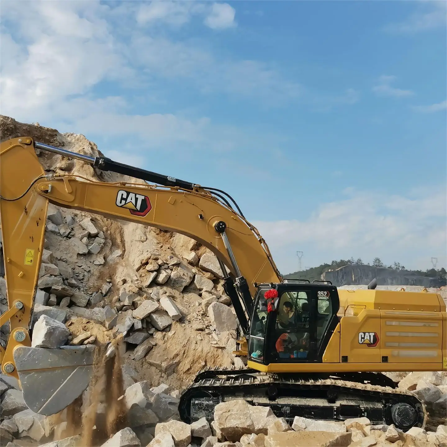 The world famous brand Carter 352 excavator