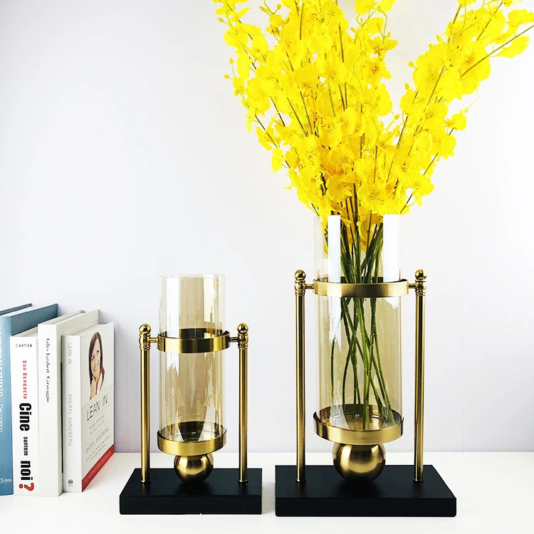 Customized exquisite design light luxury style glass vase wholesale suitable for interior decoration