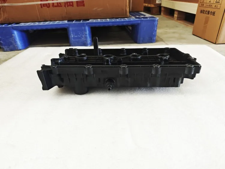 Good manufacturer auto engine spare parts 100% new valve cover assembly 1014100GD190 with low price