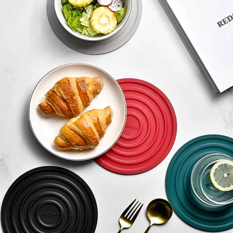 High temperature resistant silicone insulation pad with storage seat household coaster bowl plate non-slip silicone table mat
