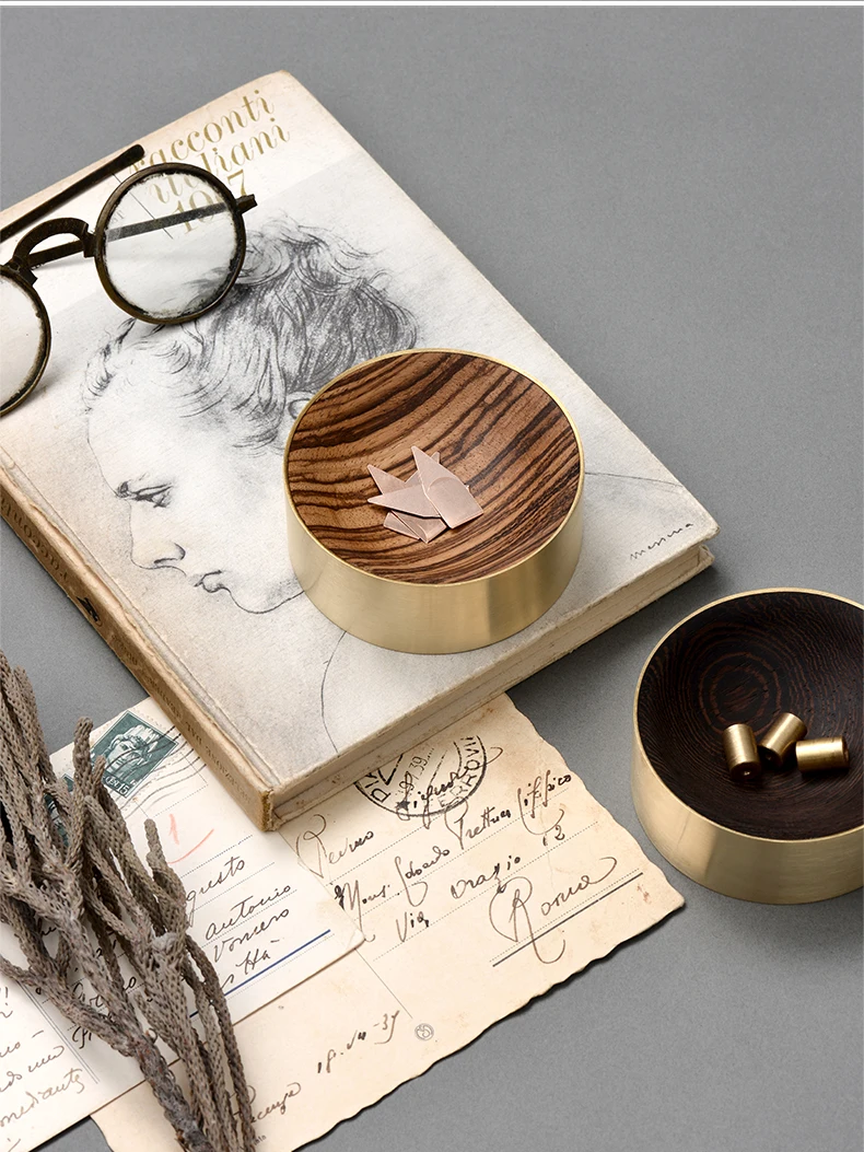 Special gift home hotel office use wood core storage box a paper clip