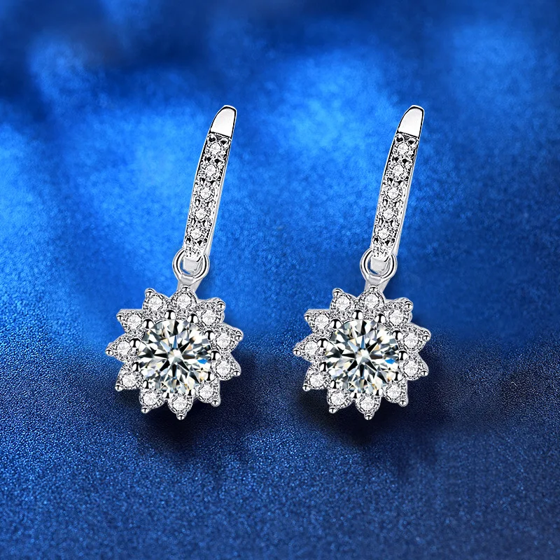 YFN Jewelry Luxury Design S925 Sterling Silver 0.5ct Moissanite Flower Stud Earrings For Women