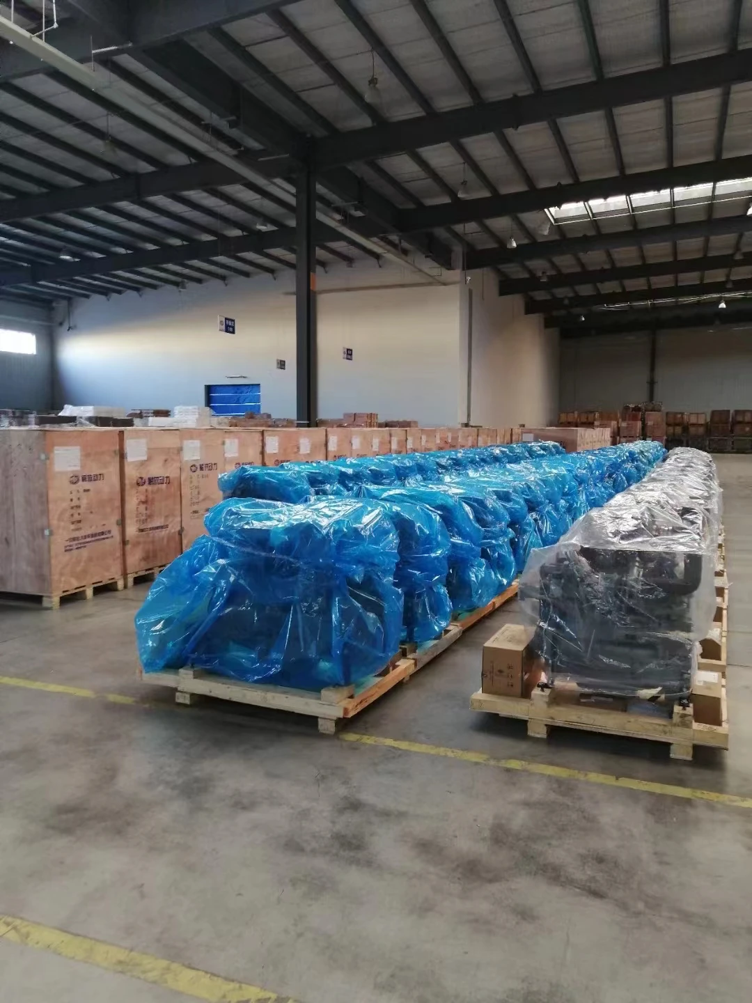 wholesale deutz diesel engine BF4M1013 L04 complete engine water cooled 4 cylinder OEM track engine spare part BF4M1013 L04