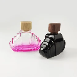 United arab emirates honorable luxury engraved opaque private label female perfume empty bottle pack dubai