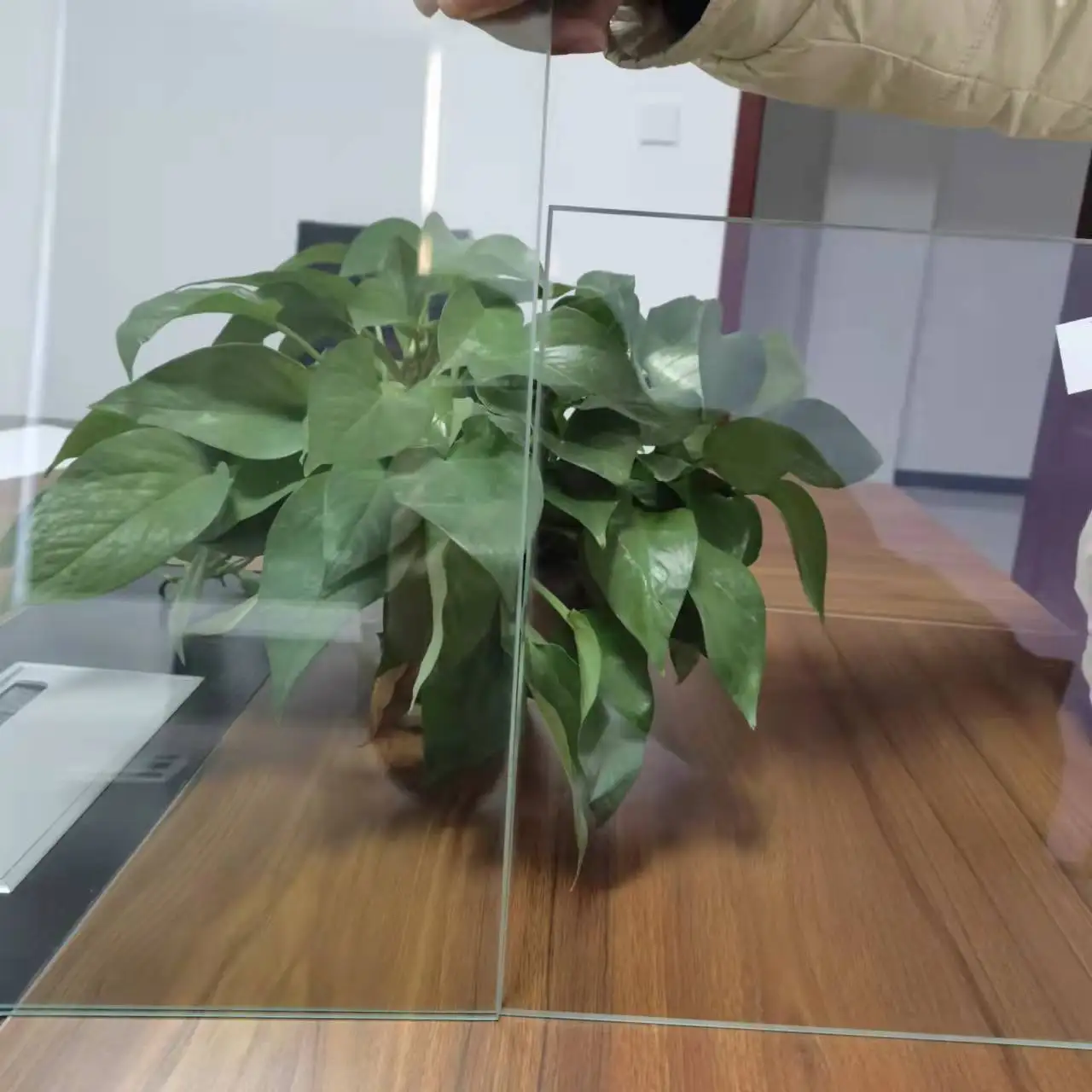 Popular Customizable size AR optical reflector and anti-reflective glass for Windows and counters