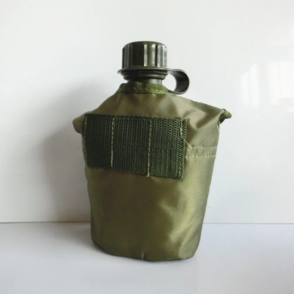 Amazon hot sale outdoor Low moq safe PE canteen water bottle field field green with case